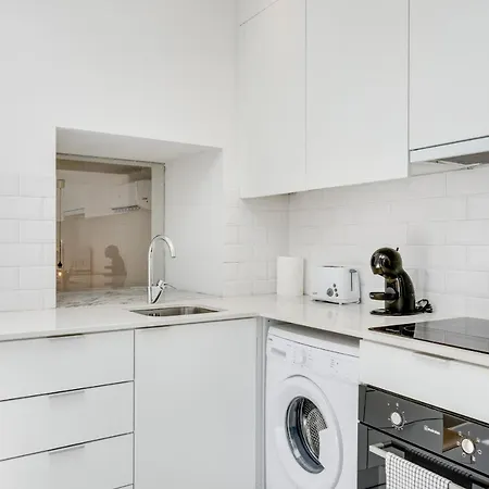 Alcantara Charm 3BR Apartments-3